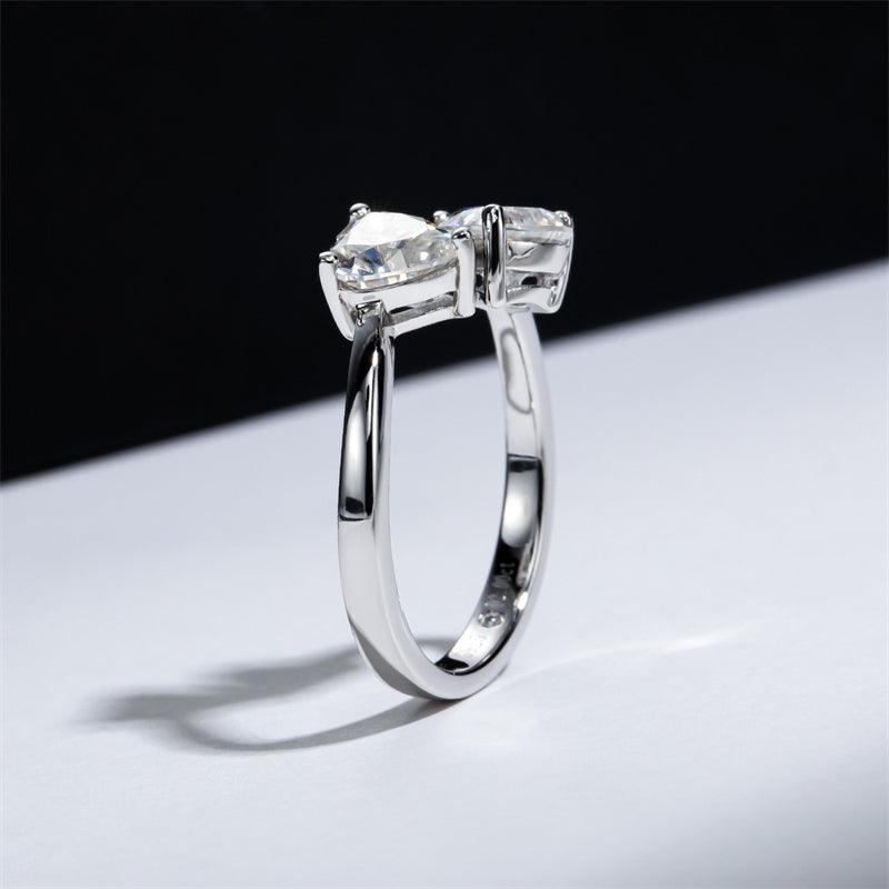 Anel Laço de Amor com Moissanite – Ouro Branco 18k