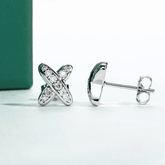 Brinco Cruz com Moissanite – Prata 925
