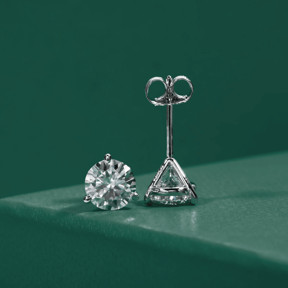 Brinco Solitário 3 Garras com Moissanite – Prata 925