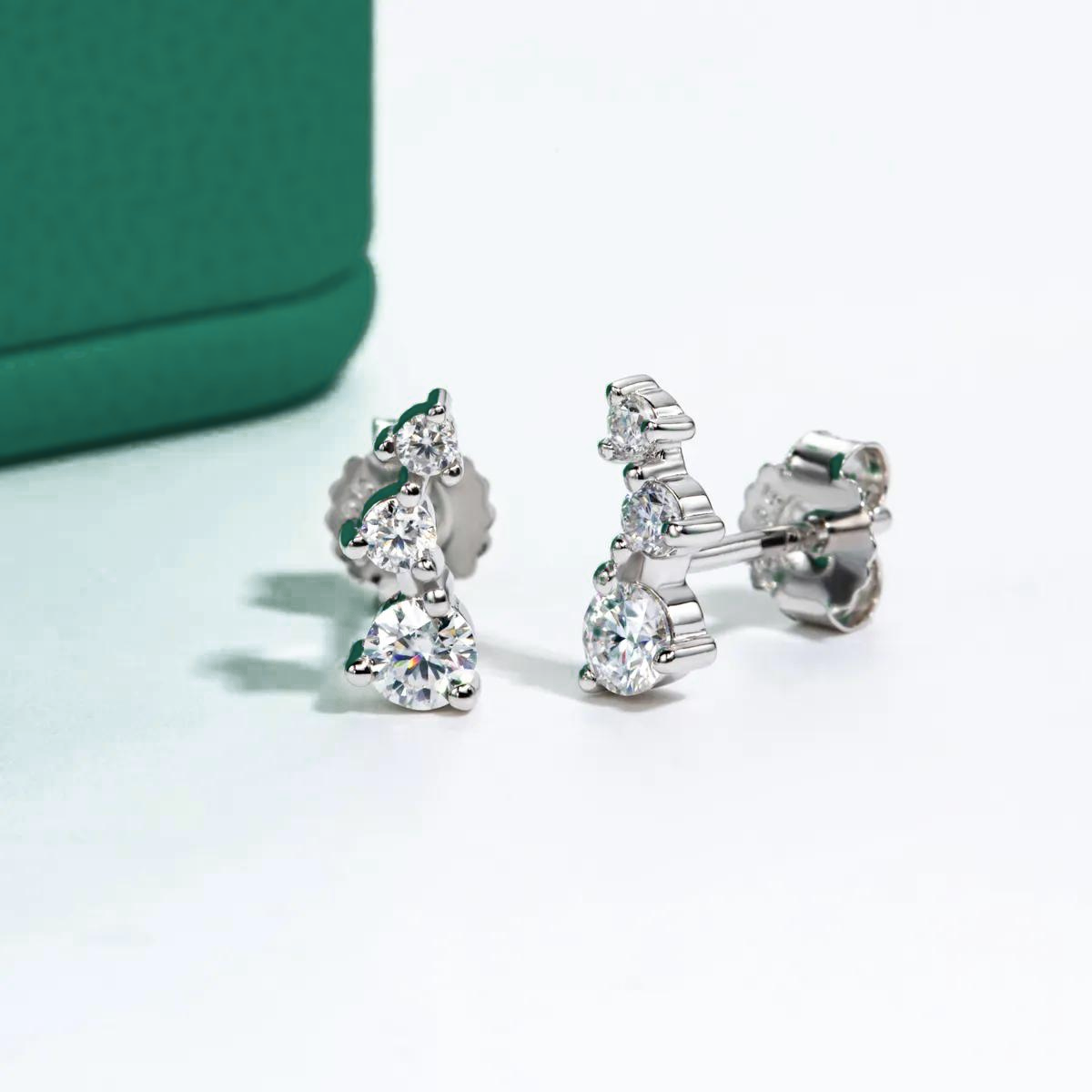 Brinco Trio com Moissanites – Ouro Branco 18k