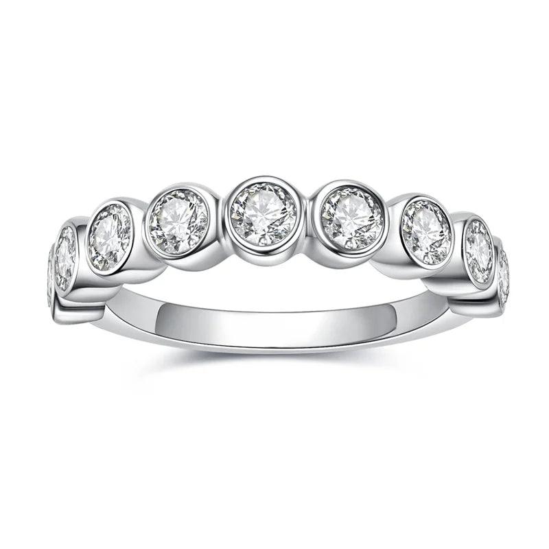 Anel Meia Aliança Eternity com Moissanites – Ouro Branco 18k