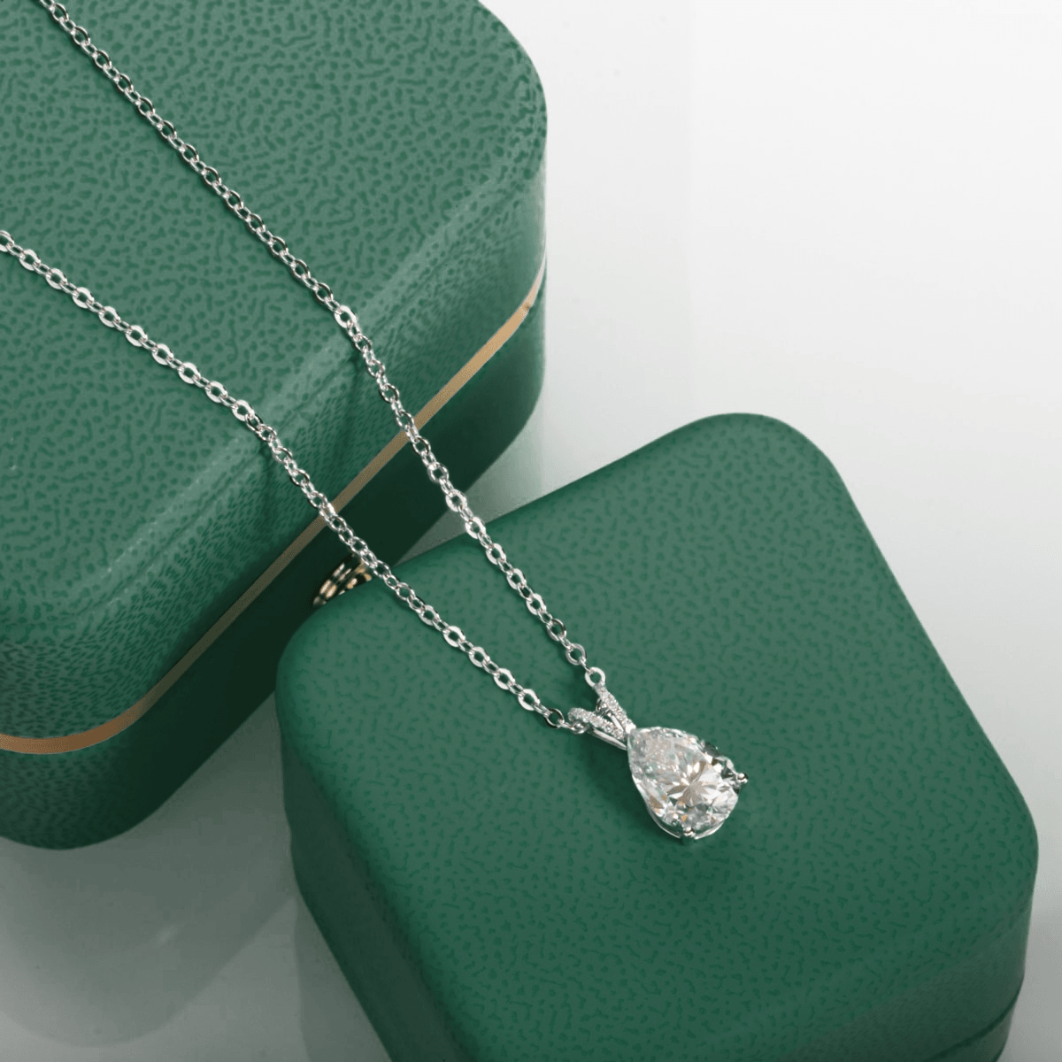 Colar Gota com Moissanite – Prata 925
