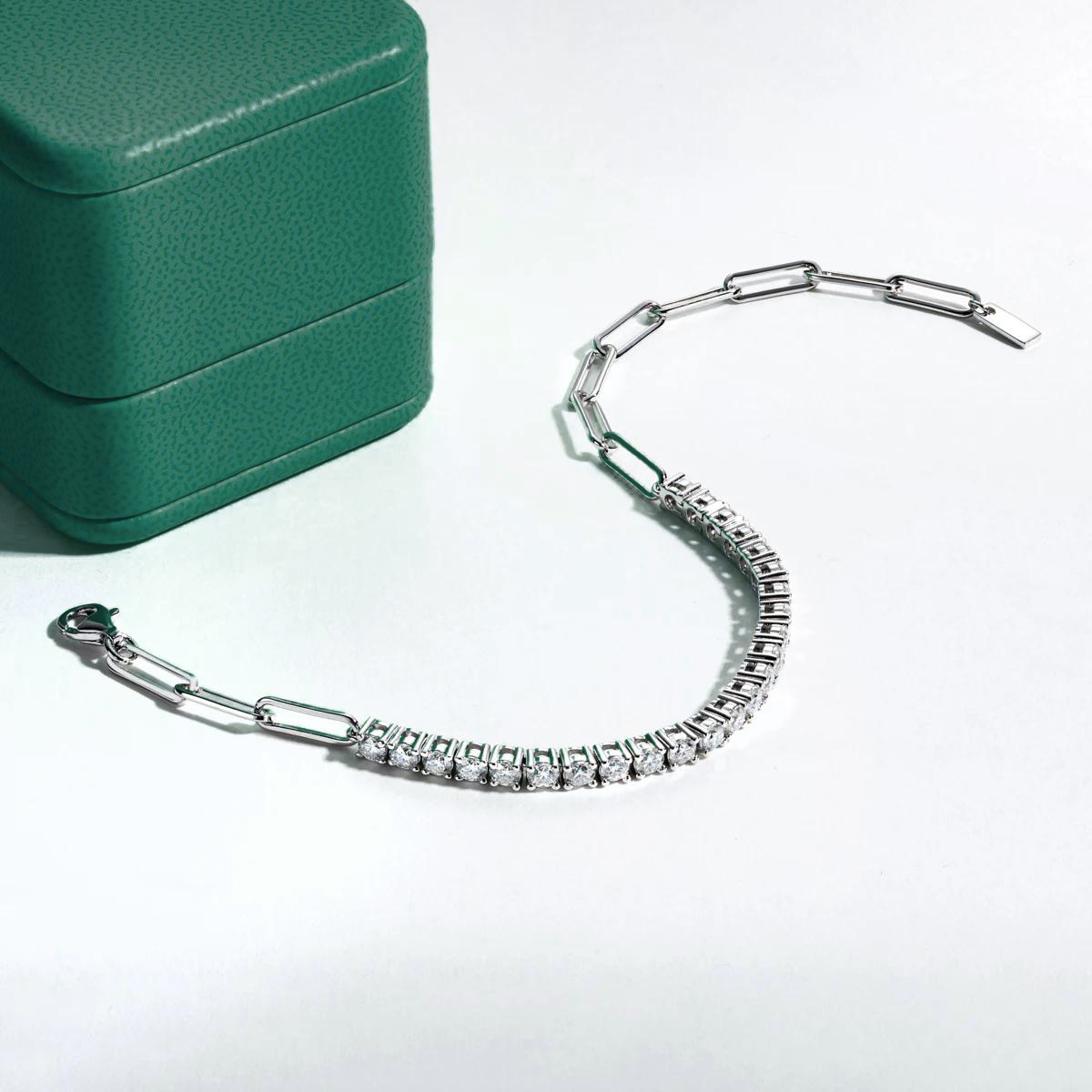 Pulseira Riviera Balance com Moissanites – Ouro Branco 18k