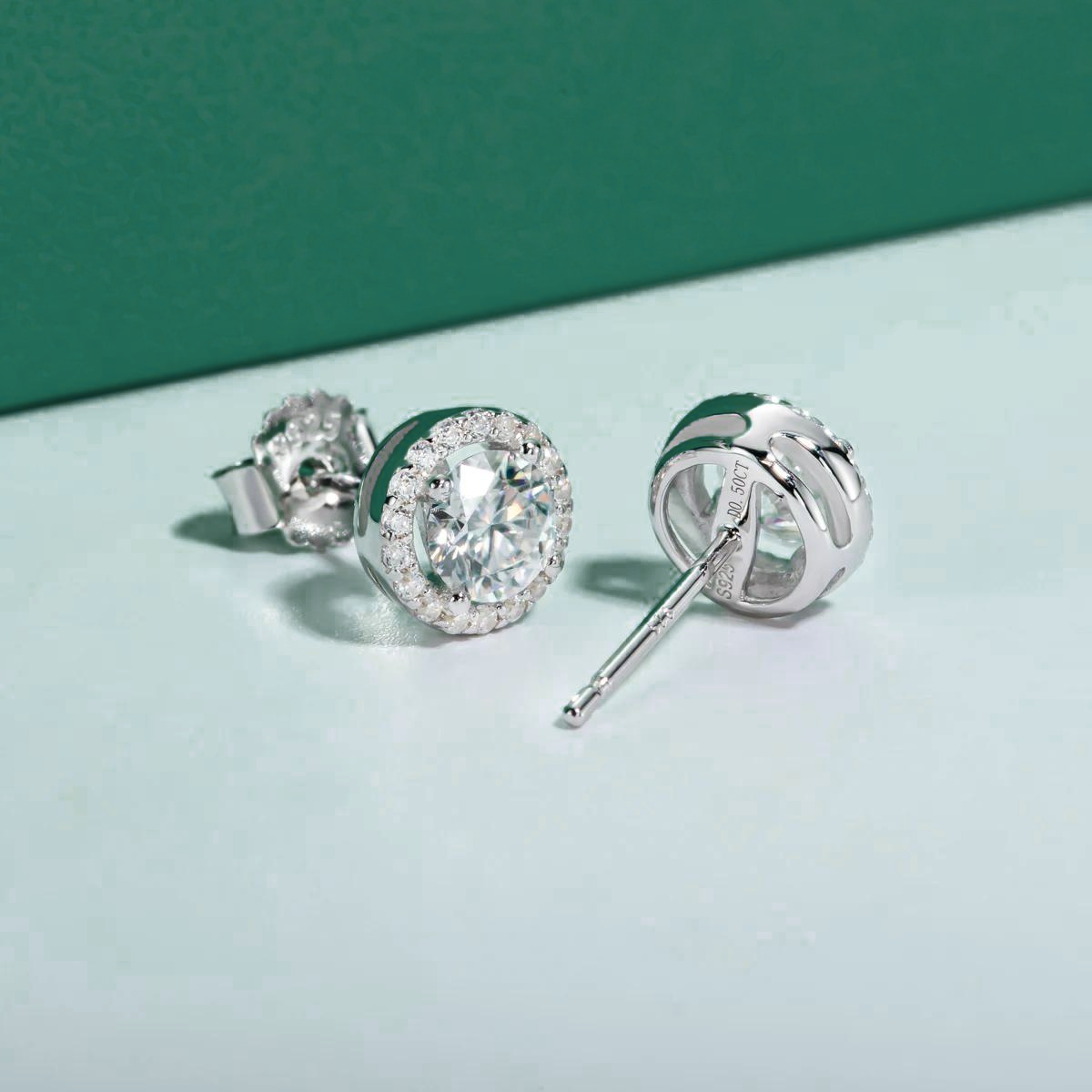 Brinco Ponto de Luz Cravejado com Moissanite – Prata 925