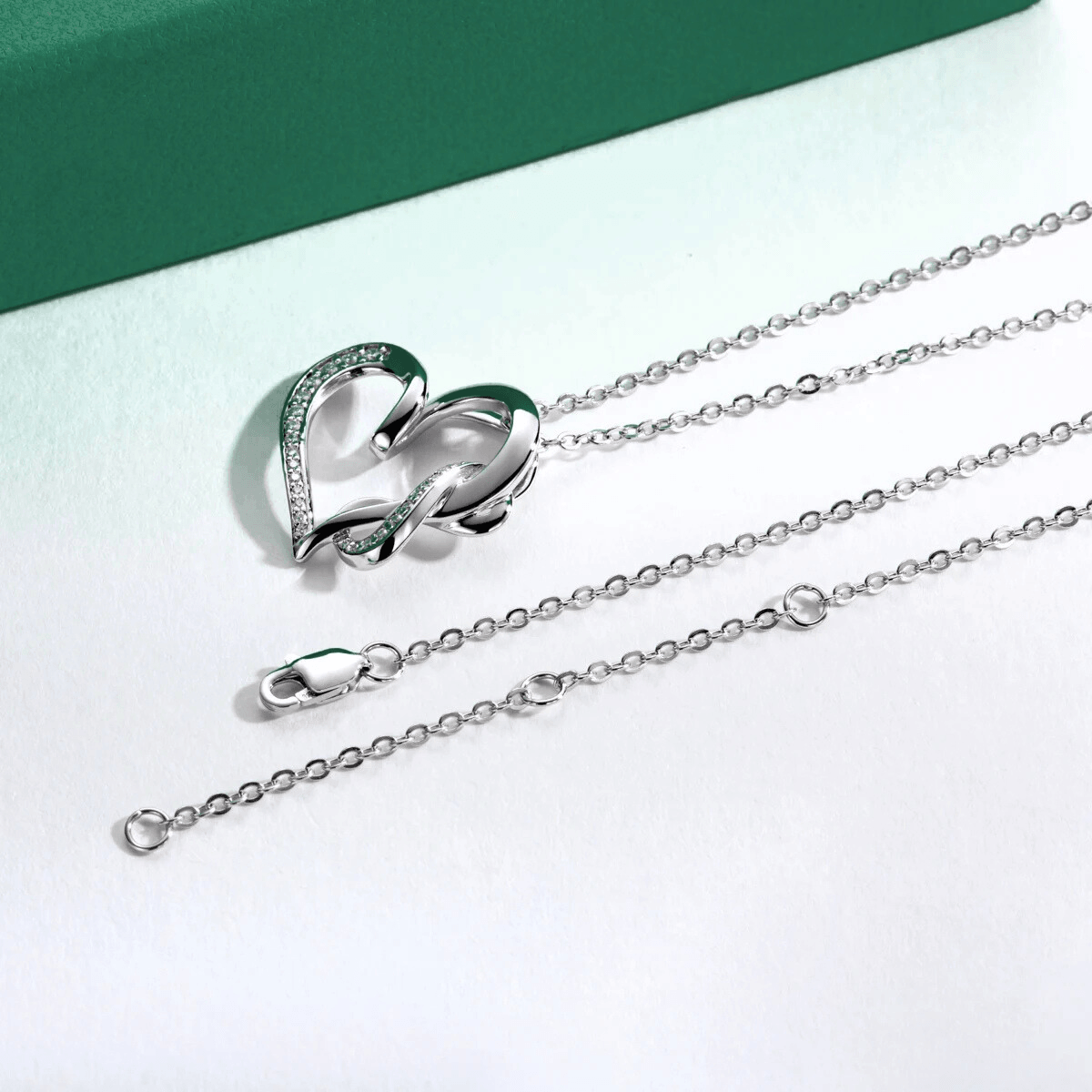 Colar Amor Eterno com Moissanite – Ouro Branco 18k