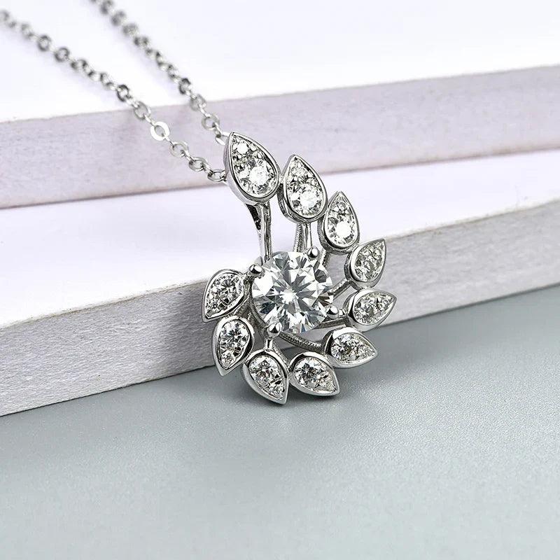 Colar Espiral Cravejado com Moissanite – Prata 925