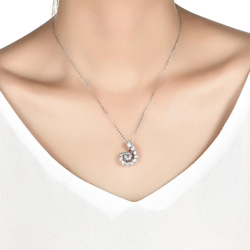 Colar Espiral Cravejado com Moissanite – Prata 925