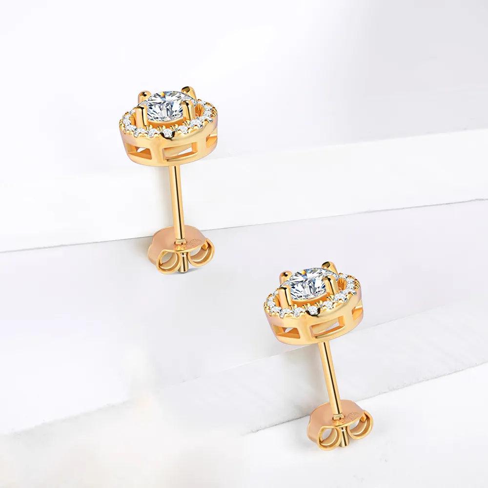 Brinco Cravejado com Moissanite – Ouro 18k
