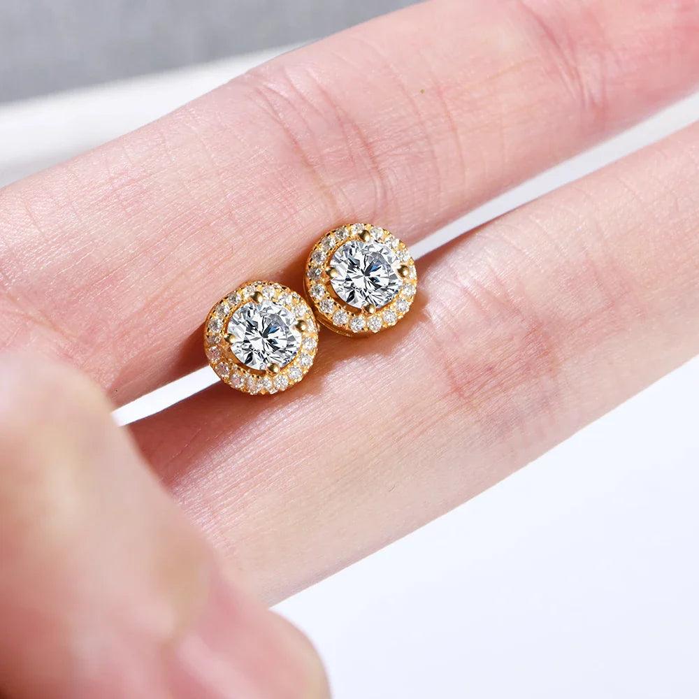 Brinco Cravejado com Moissanite – Ouro 18k