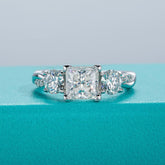Anel Laço de Luz com Moissanite - Ouro Branco 18k