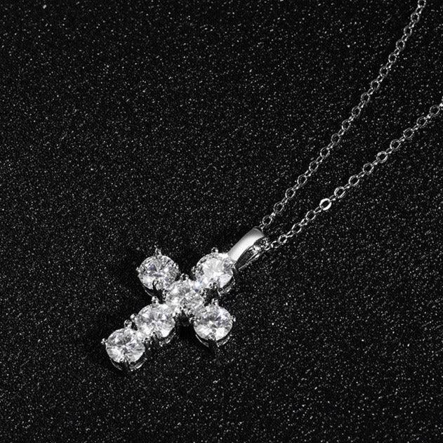Colar Crucifixo com Moissanite – Prata 925