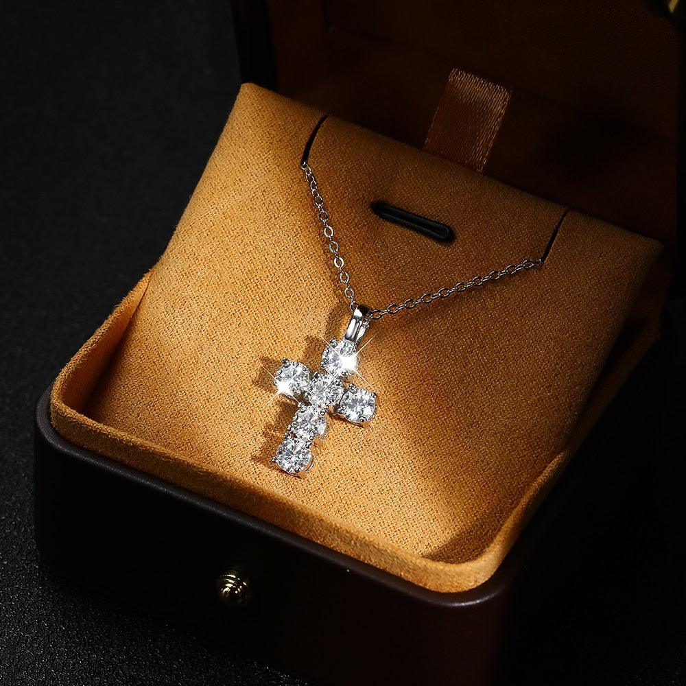 Colar Crucifixo com Moissanite – Prata 925