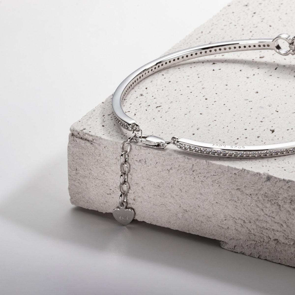 Pulseira Coroa Brilhante com Moissanites – Ouro Branco 18k