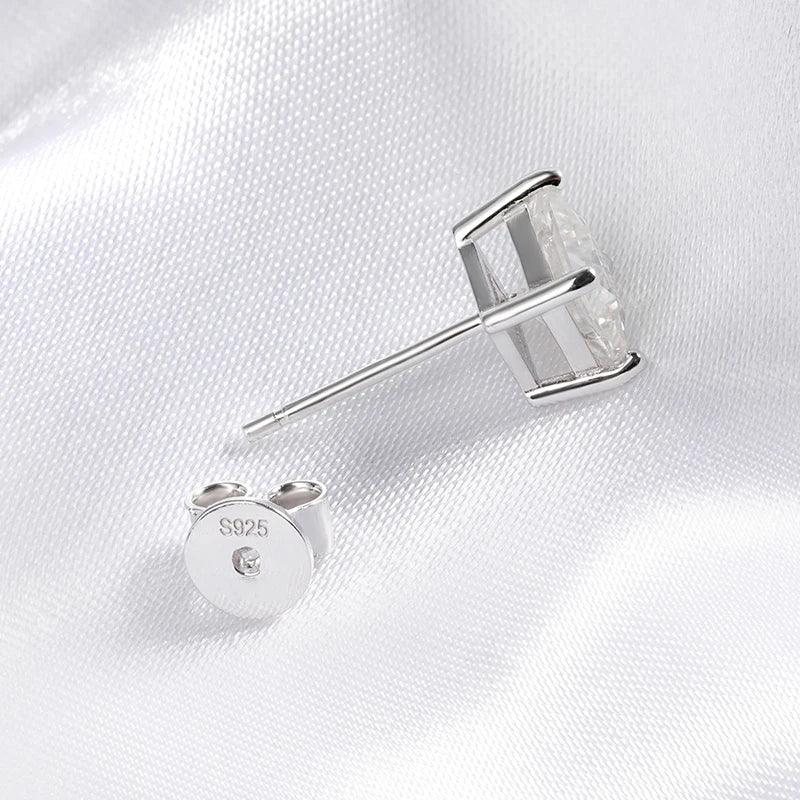 Brinco Solitário Princess com Moissanite – Prata 925