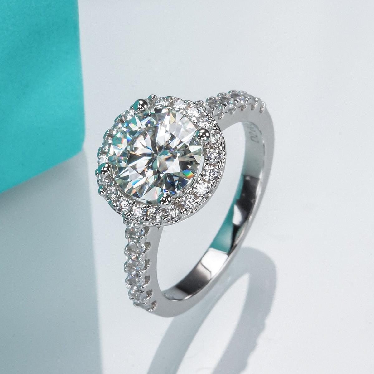 Anel Aura Brilhante com Moissanite – Cravejado e Elegante