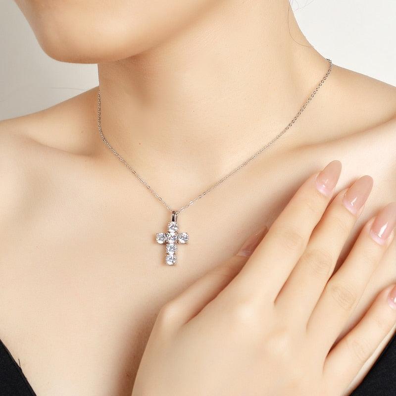 Colar Crucifixo com Moissanite – Prata 925