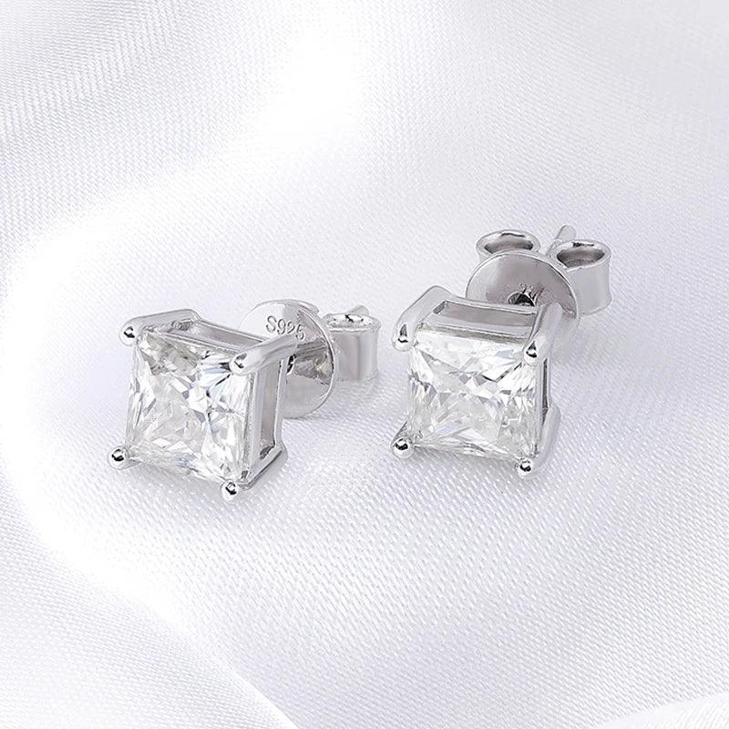 Brinco Solitário Princess com Moissanite – Prata 925