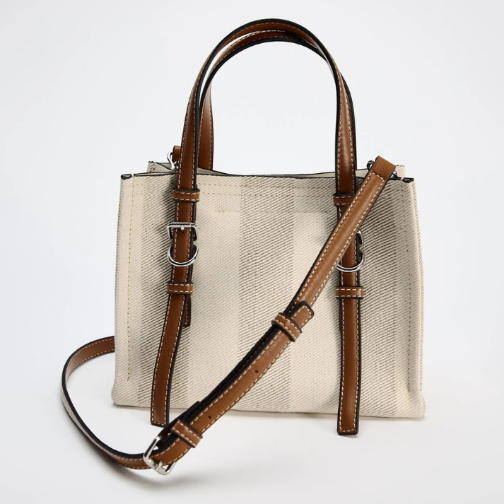 Bolsa Feminina Casual em Couro com Alça de Ombro em Tecido e Detalhes em Fivela - Fernanda