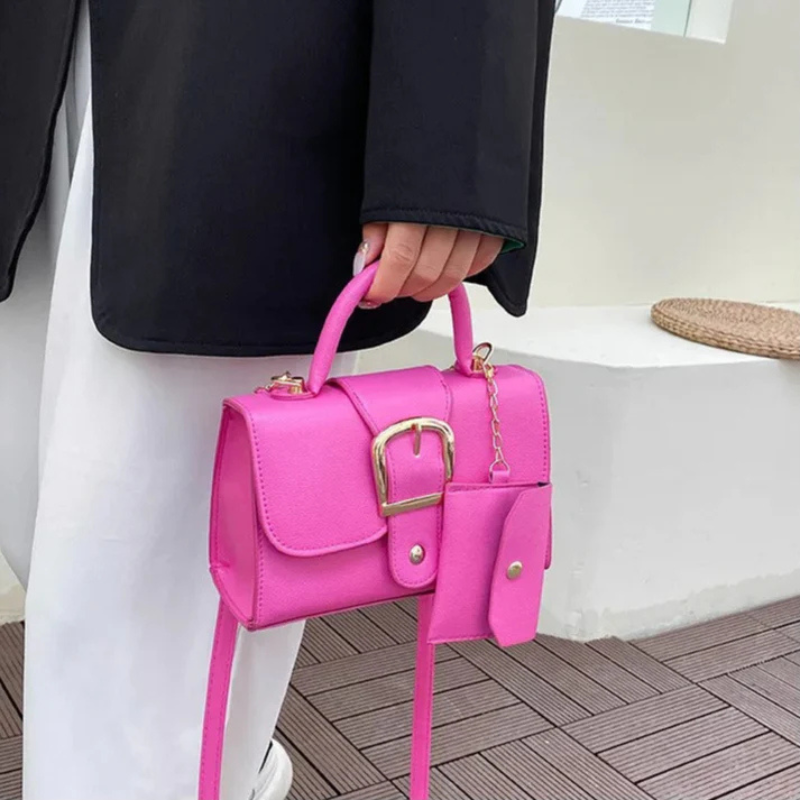 Bolsa Feminina de Couro Compacta Com Carteira - Daiane