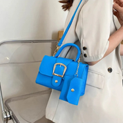 Bolsa Feminina de Couro Compacta Com Carteira - Daiane