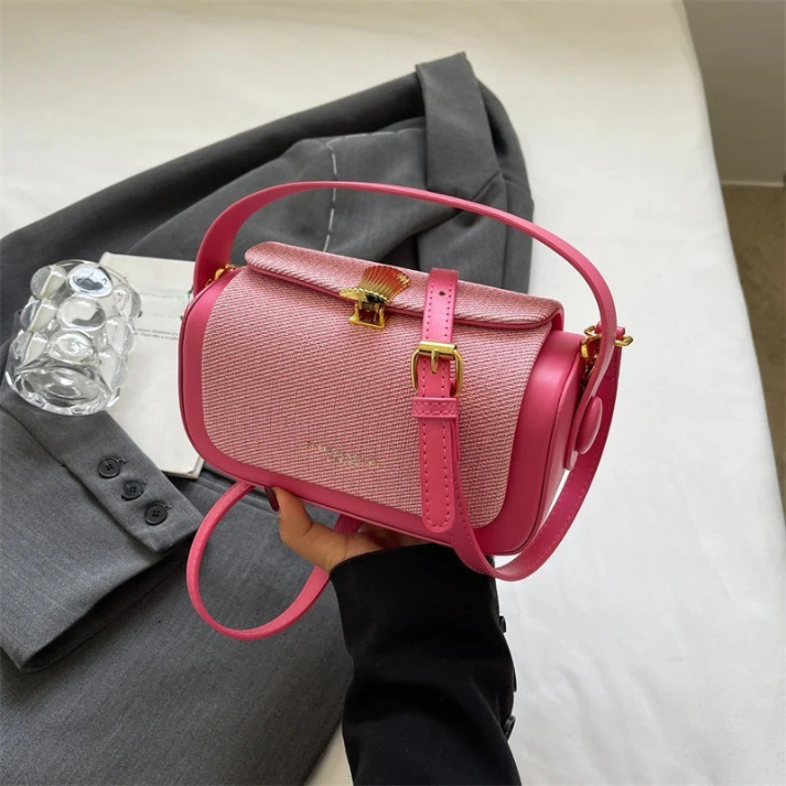 Bolsa de Ombro Feminina com Textura Fina e Fechamento de Metal Sofisticado Viena Lux