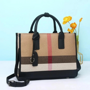 Bolsa Tote Feminina Xadrez Clássica em Tecido e Couro Caramelo - Elegante