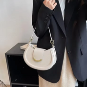 Bolsa Transversal Feminina Estilo Meia-Lua Com Alça Longa e Fecho Dourado - Lorena