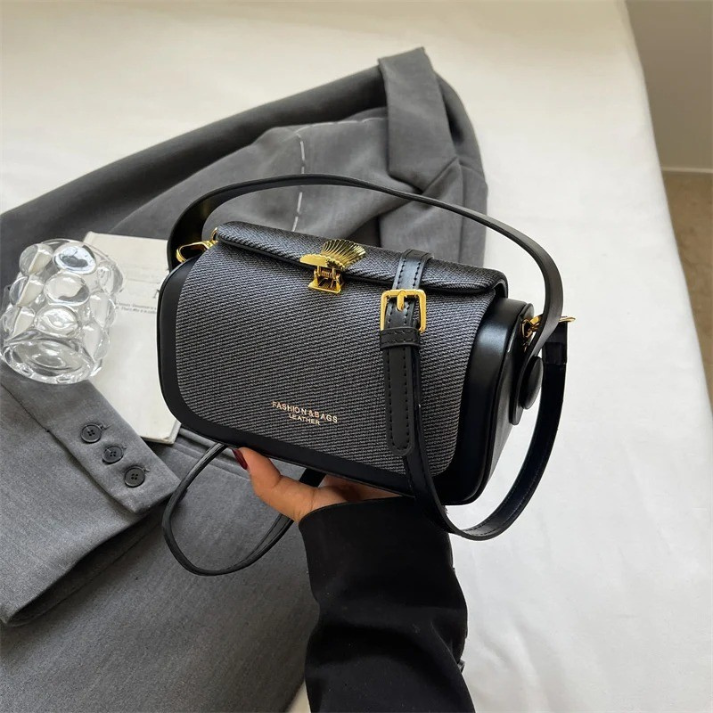 Bolsa de Ombro Feminina com Textura Fina e Fechamento de Metal Sofisticado Viena Lux