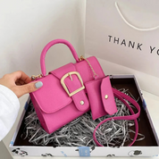 Bolsa Feminina de Couro Compacta Com Carteira - Daiane