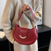 Bolsa Transversal Feminina Estilo Meia-Lua Com Alça Longa e Fecho Dourado - Lorena