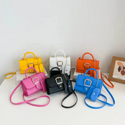 Bolsa Feminina de Couro Compacta Com Carteira - Daiane