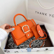 Bolsa Feminina de Couro Compacta Com Carteira - Daiane