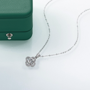 Colar Flower com Moissanite – Ouro Branco 18k