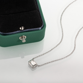 Colar Elara com Moissanite – Ouro Branco 18k