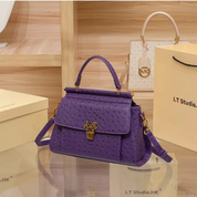 Bolsa Feminina de Couro Legitimo com Fecho Dourado Detalhado - Elen