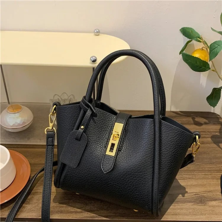 Bolsa de Couro Feminina com Detalhe em Lenço e Fecho Dourado - Lauren