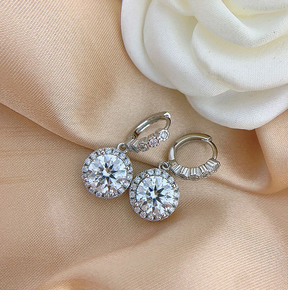 Brinco Sofia Radiante com Moissanite – Ouro 18k