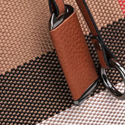 Bolsa Tote Feminina Xadrez Clássica em Tecido e Couro Caramelo - Elegante