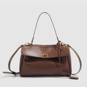 Bolsa Feminina Couro com Alça Ajustável e Fechamento de Metal Dourado - Catarina
