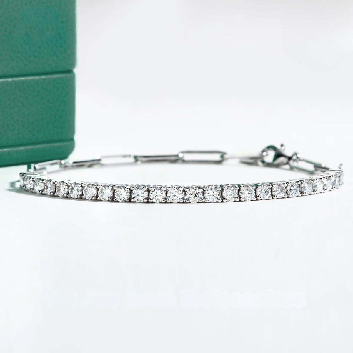 Pulseira Riviera Balance com Moissanites – Ouro Branco 18k