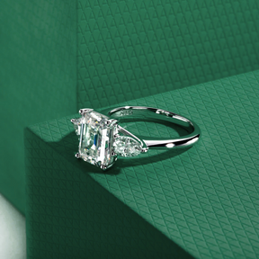Anel Esmera Moissanite - Ouro Branco 18k