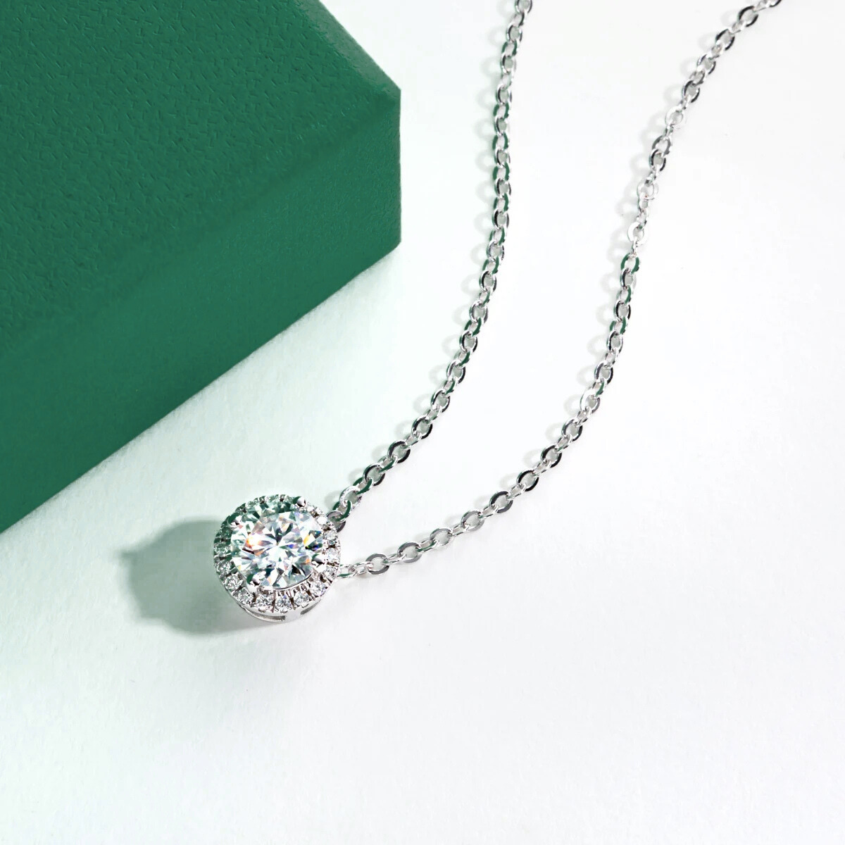 Colar Brilho Puro Moissanite – Ouro Branco 18k