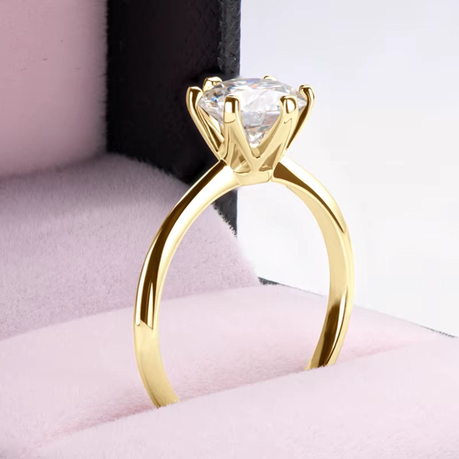 Anel Solitário Moissanite Brilho e Sofisticação - Ouro 18k