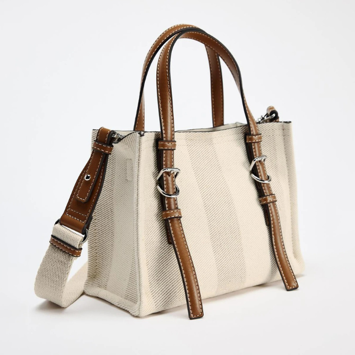 Bolsa Feminina Casual em Couro com Alça de Ombro em Tecido e Detalhes em Fivela - Fernanda