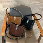 Bolsa Crossbody Feminina em Camurça com Alça Regulável e Fecho Dourado Sofisticada - Aurora