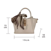 Bolsa de Couro Feminina com Detalhe em Lenço e Fecho Dourado - Lauren