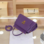 Bolsa Feminina de Couro Legitimo com Fecho Dourado Detalhado - Elen