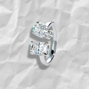 Anel Radiant com Moissanite – Ouro Branco 18k