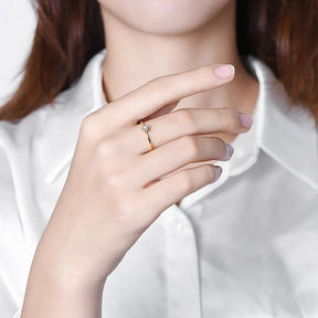 Anel Solitário Aura com Moissanite – Ouro 18k