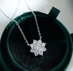 Colar Flor de Jasmim com Moissanite – Prata 925